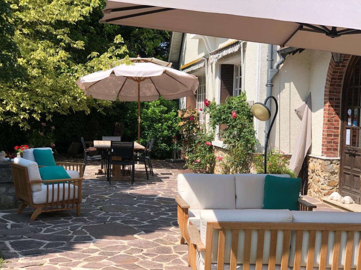 La Colliniere Hotel Sainte-Gemme-Moronval Kültér fotó
