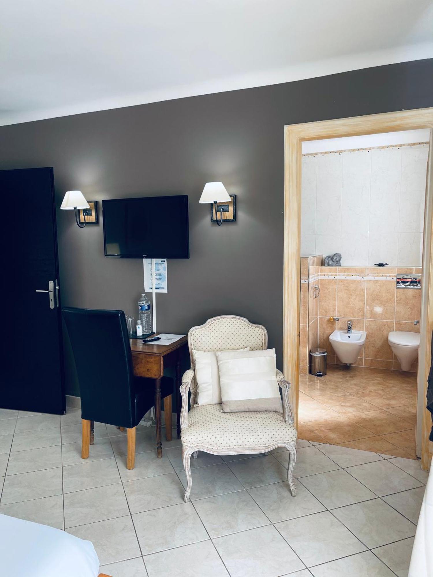 La Colliniere Hotel Sainte-Gemme-Moronval Kültér fotó