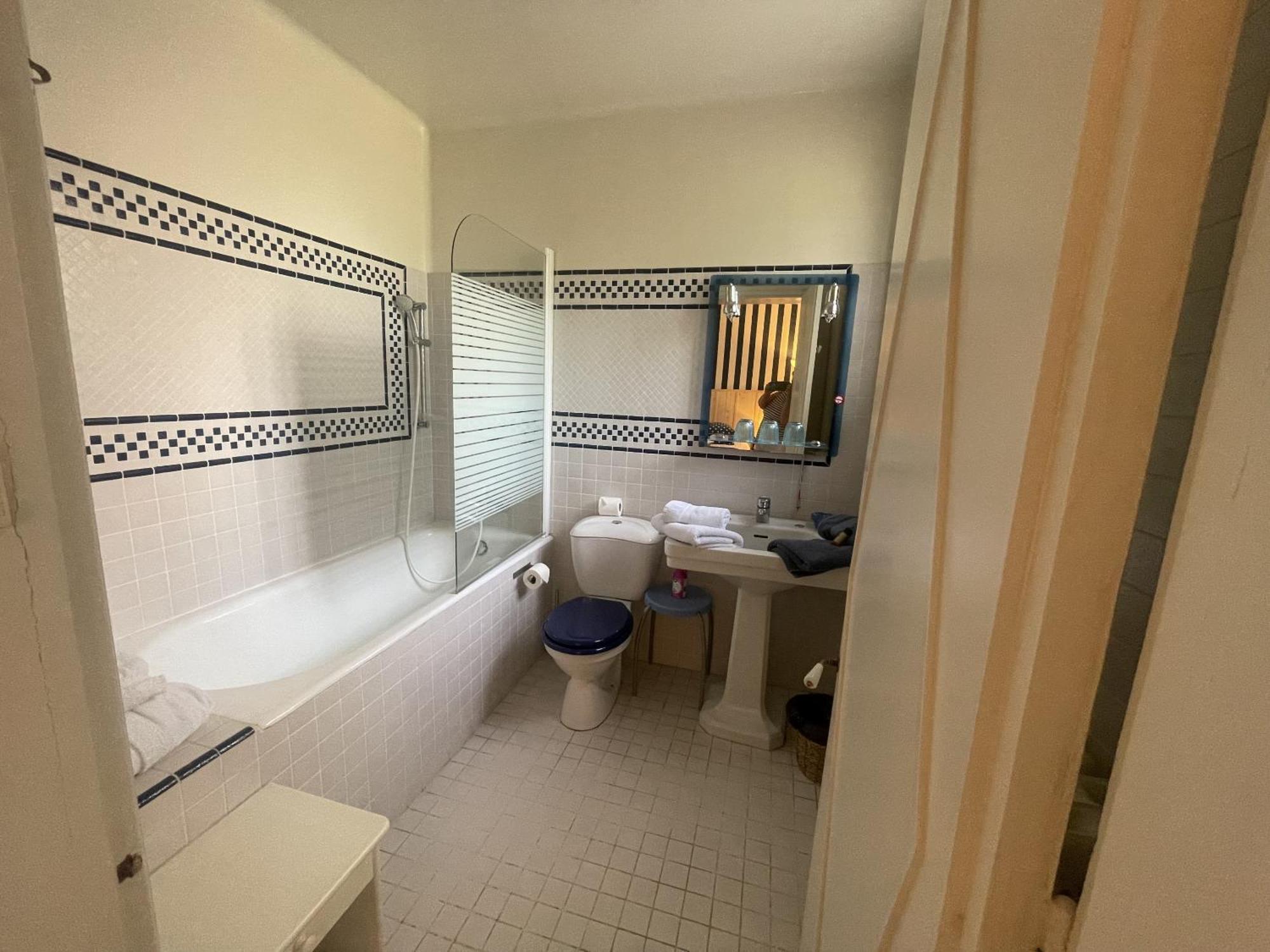 La Colliniere Hotel Sainte-Gemme-Moronval Szoba fotó